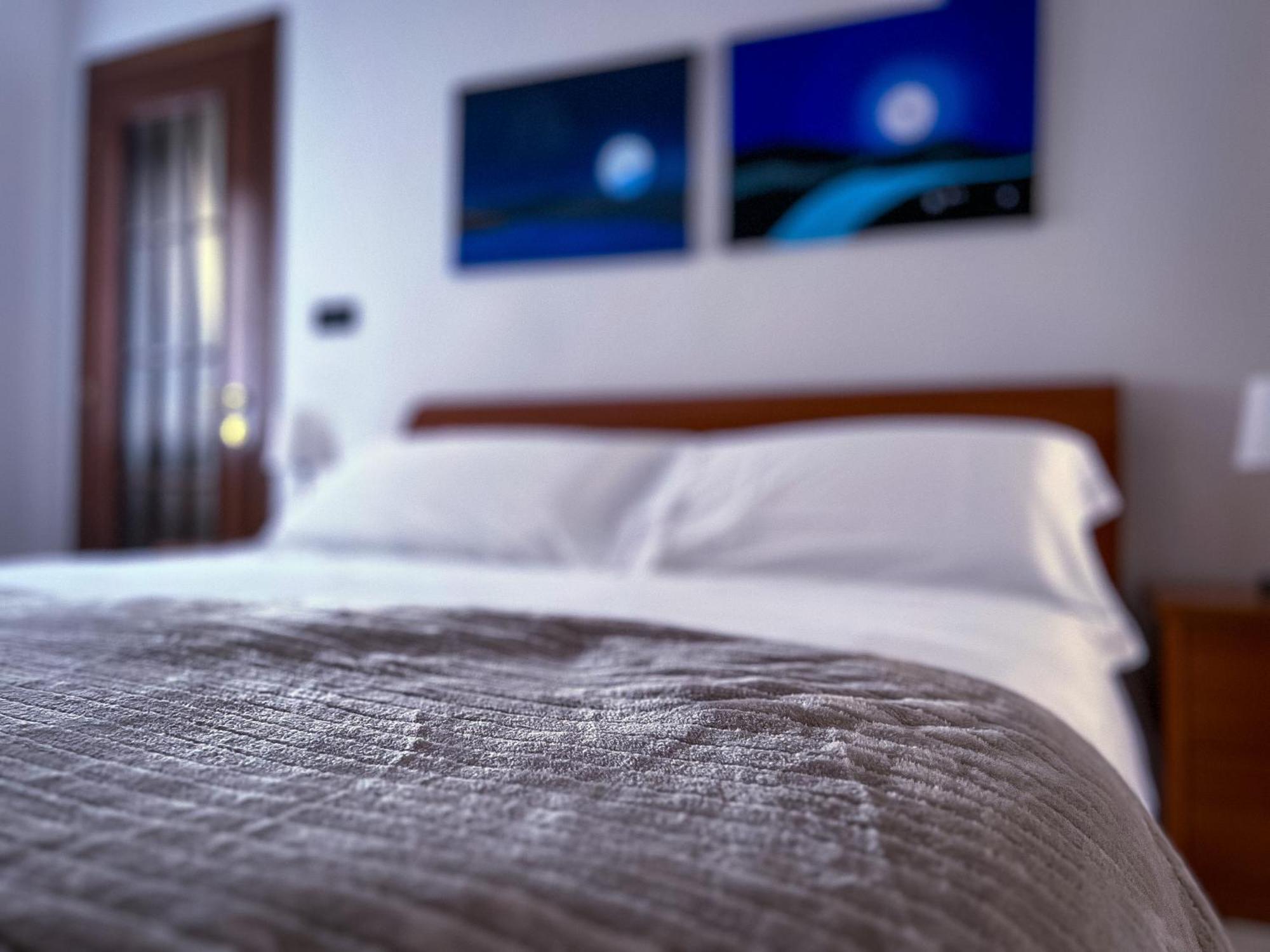Ca' Vittoria Urban Lodge 阿尔巴 外观 照片